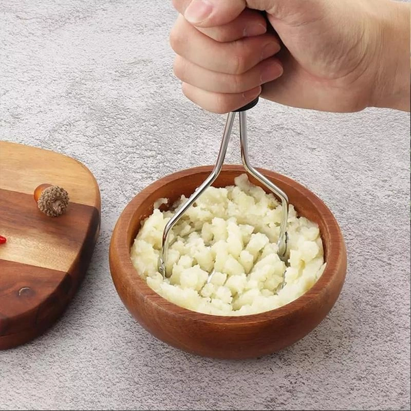 Amassador de Batata e Legumes – Aço Inoxidável com Cabo Preto